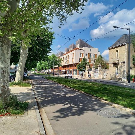Studio Avec Terrasse En Residence Calme A Dijon. Экстерьер фото